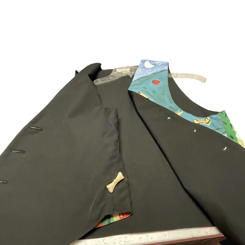 Encore - Silkscapes Hand Painted Doggie Vest Sz M - Like New - See Photos
